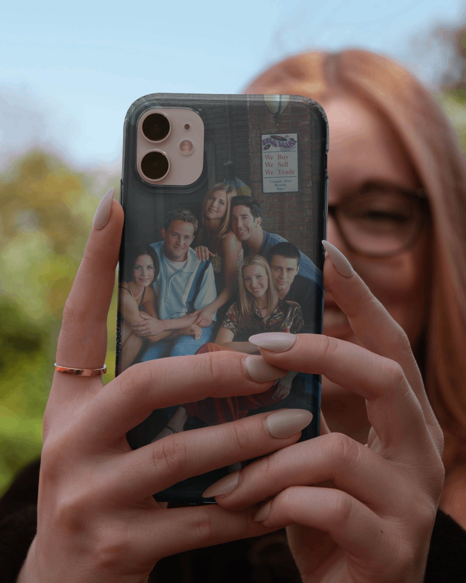 F.R.I.E.N.D.S Cozy Cast Portrait Case